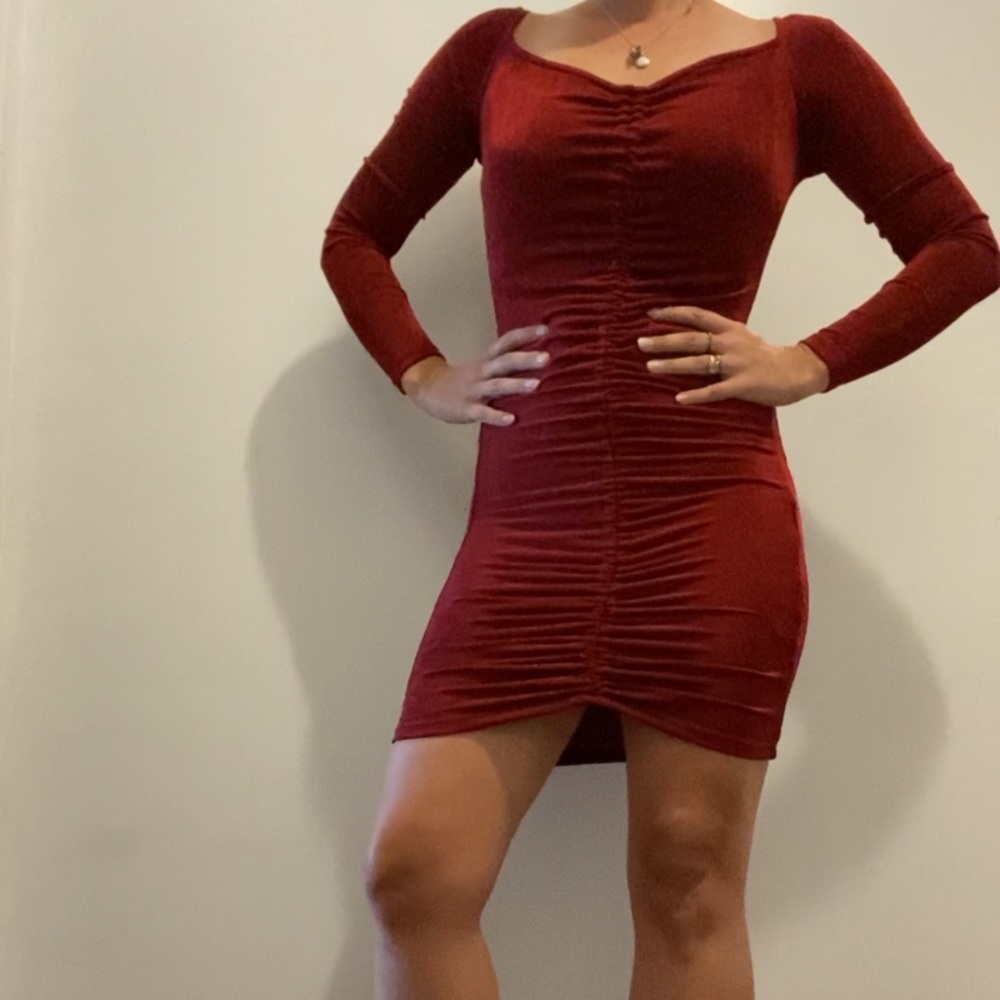 🔥5/$15🔥 NWT Red Cinched Dress